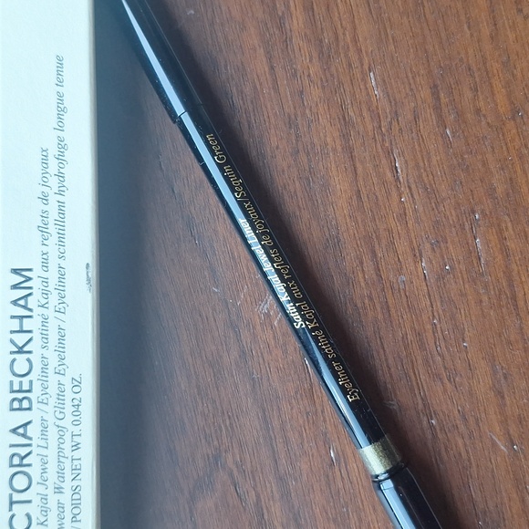 Victoria Beckham Satin Kajal Jewel Eyeliner - Jewel Green - Picture 3 of 5